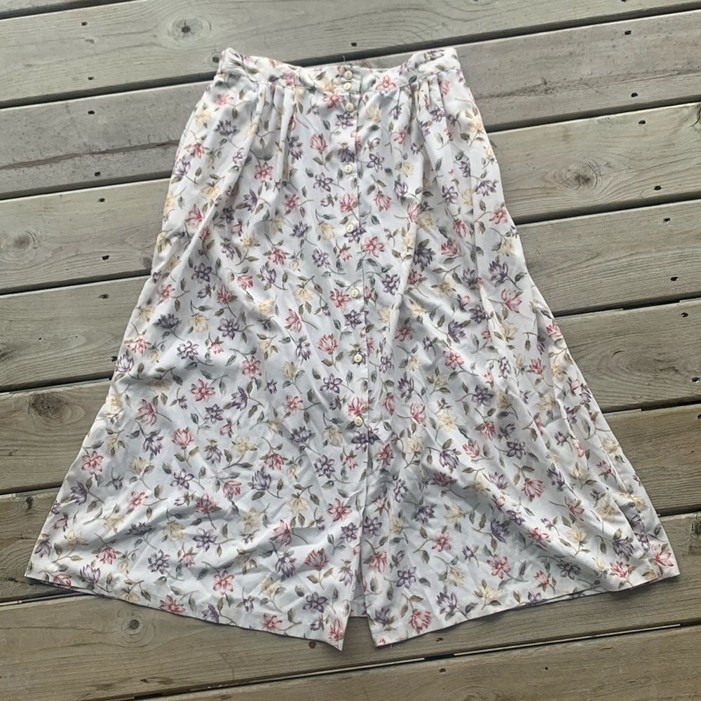 Floral Vintage Button down midi skirt 15